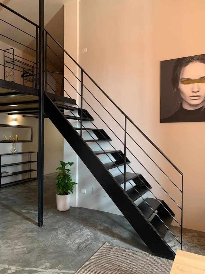 דירות My Exclusive Cavour Loft Da Sogno A קליארי מראה חיצוני תמונה