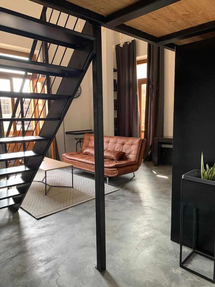 דירות My Exclusive Cavour Loft Da Sogno A קליארי מראה חיצוני תמונה