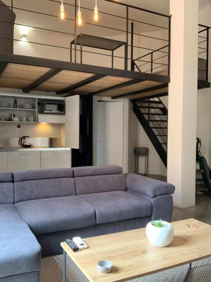 דירות My Exclusive Cavour Loft Da Sogno A קליארי מראה חיצוני תמונה