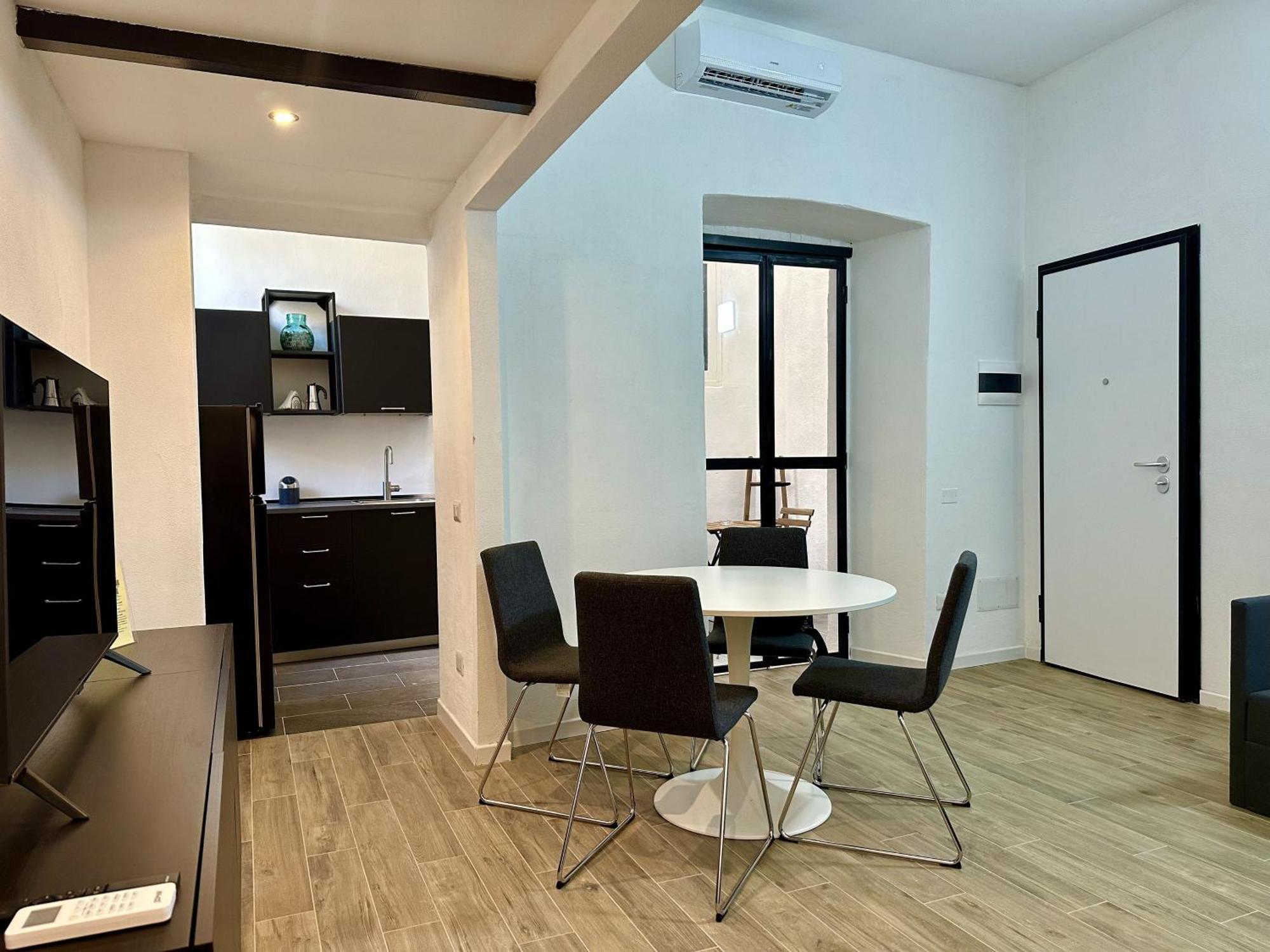 דירות My Exclusive Cavour Loft Da Sogno A קליארי מראה חיצוני תמונה