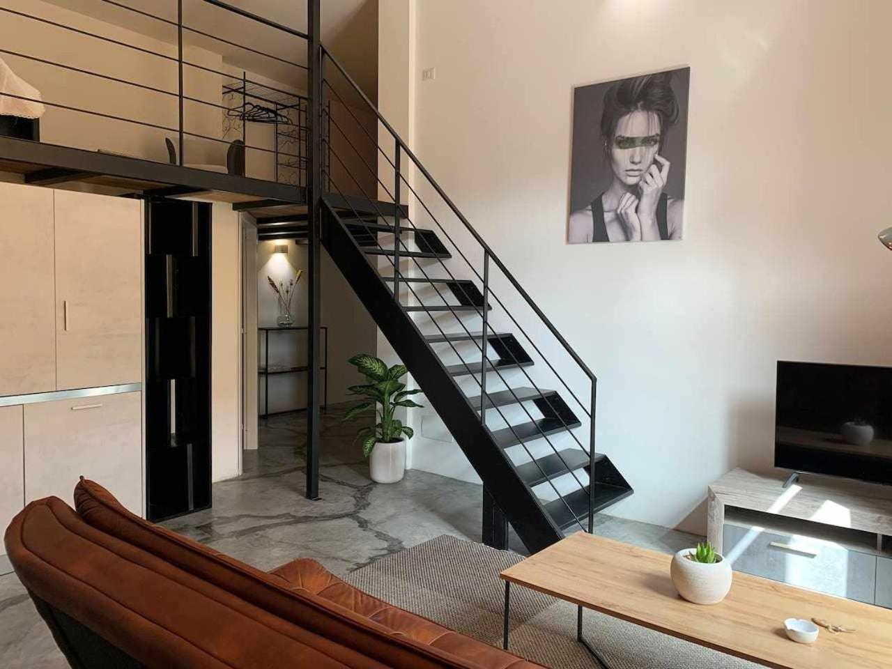 דירות My Exclusive Cavour Loft Da Sogno A קליארי מראה חיצוני תמונה