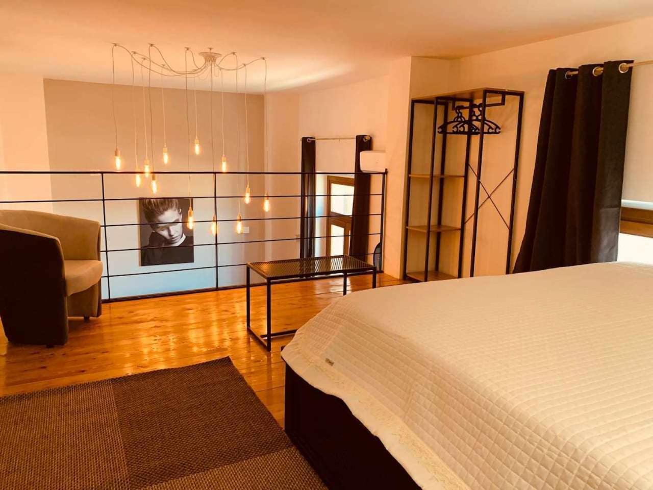 דירות My Exclusive Cavour Loft Da Sogno A קליארי מראה חיצוני תמונה